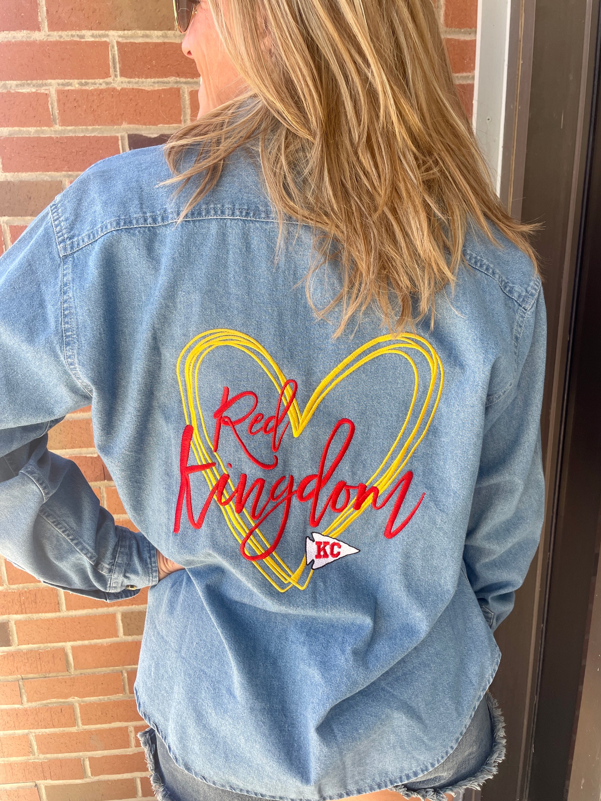 CHIEFS EMBROIDERED JEAN SHIRT RED KINGDOM