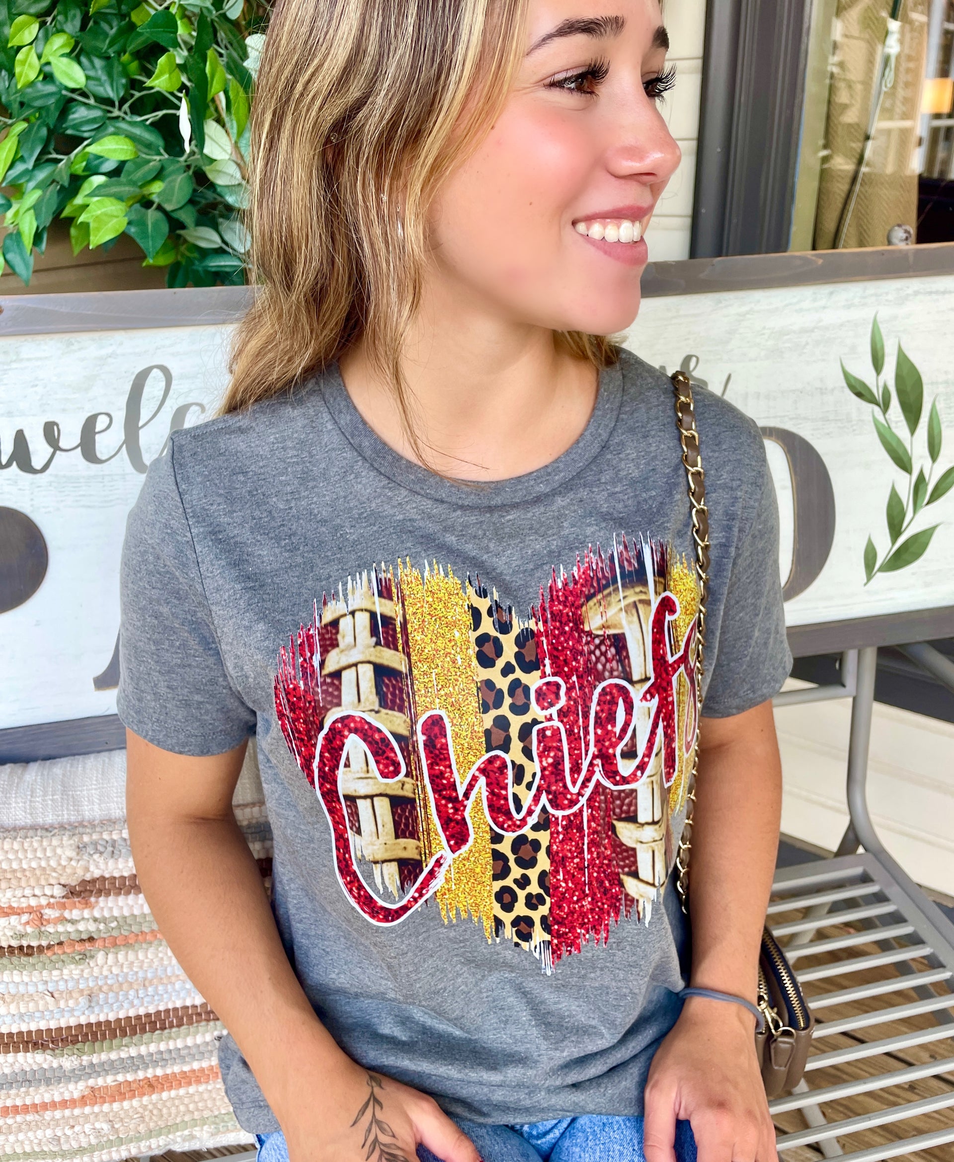 CHIEFS GREY HEART TEE