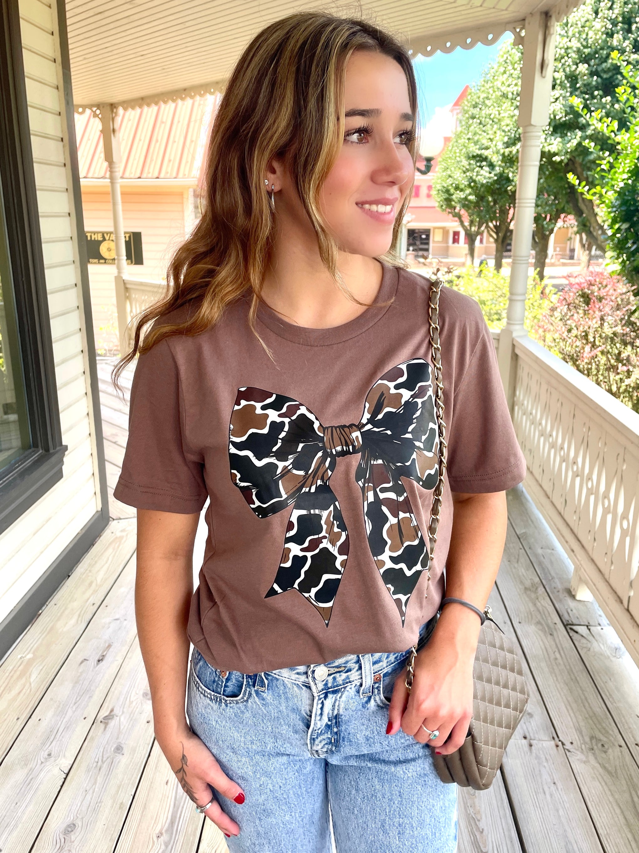 CAMO BOW TEE