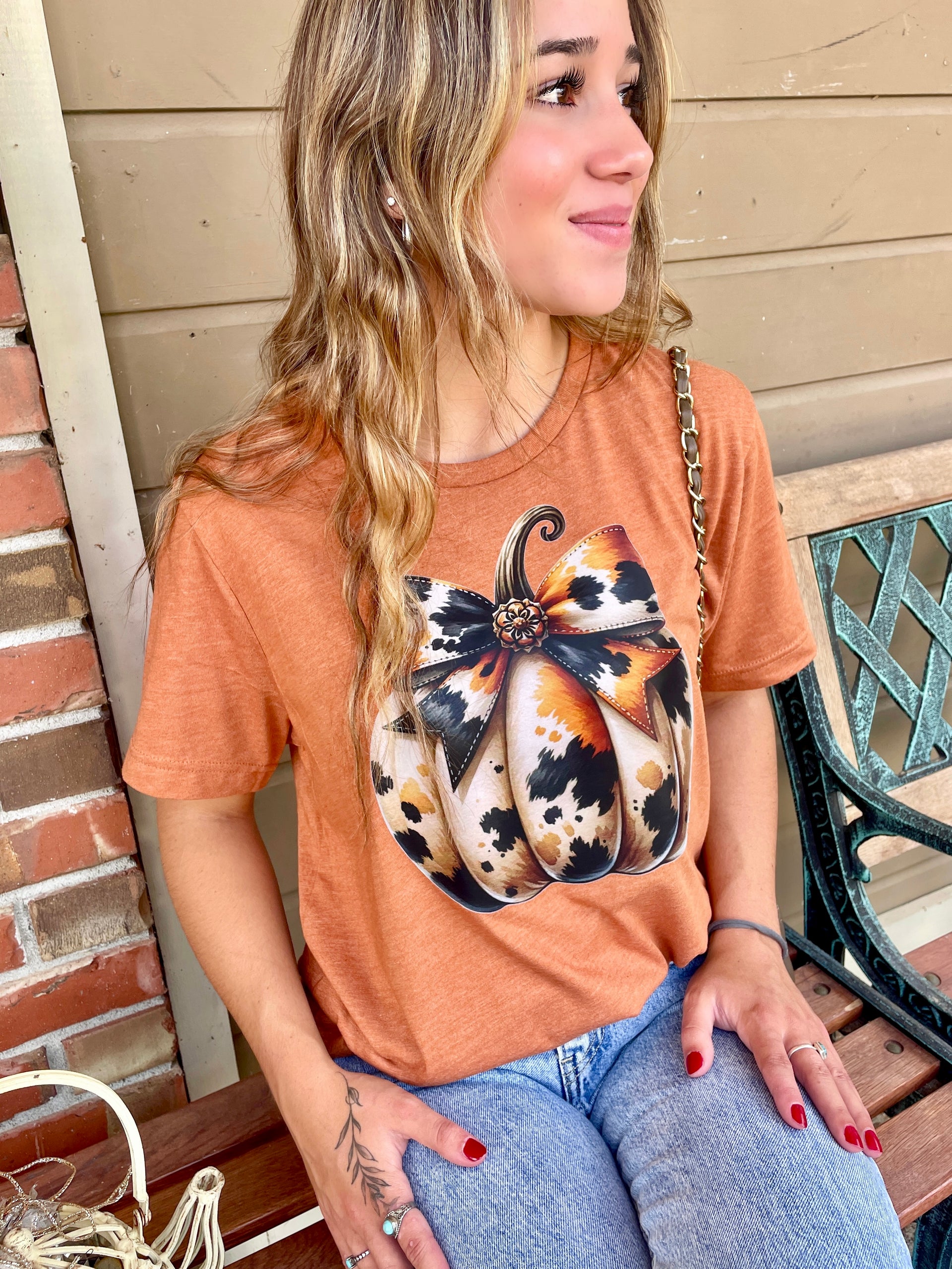 COWHIDE PUMPKIN TEE