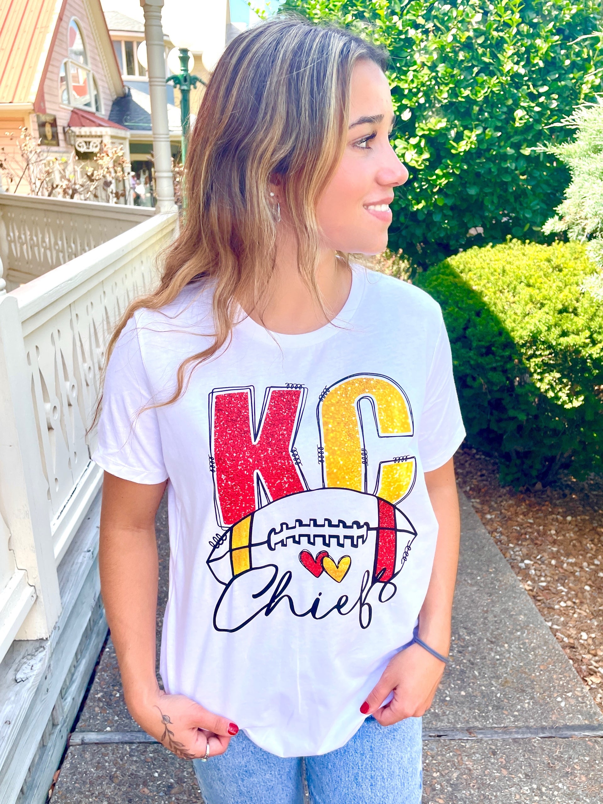 WHITE KC CHIEFS FOOTBALL TEE