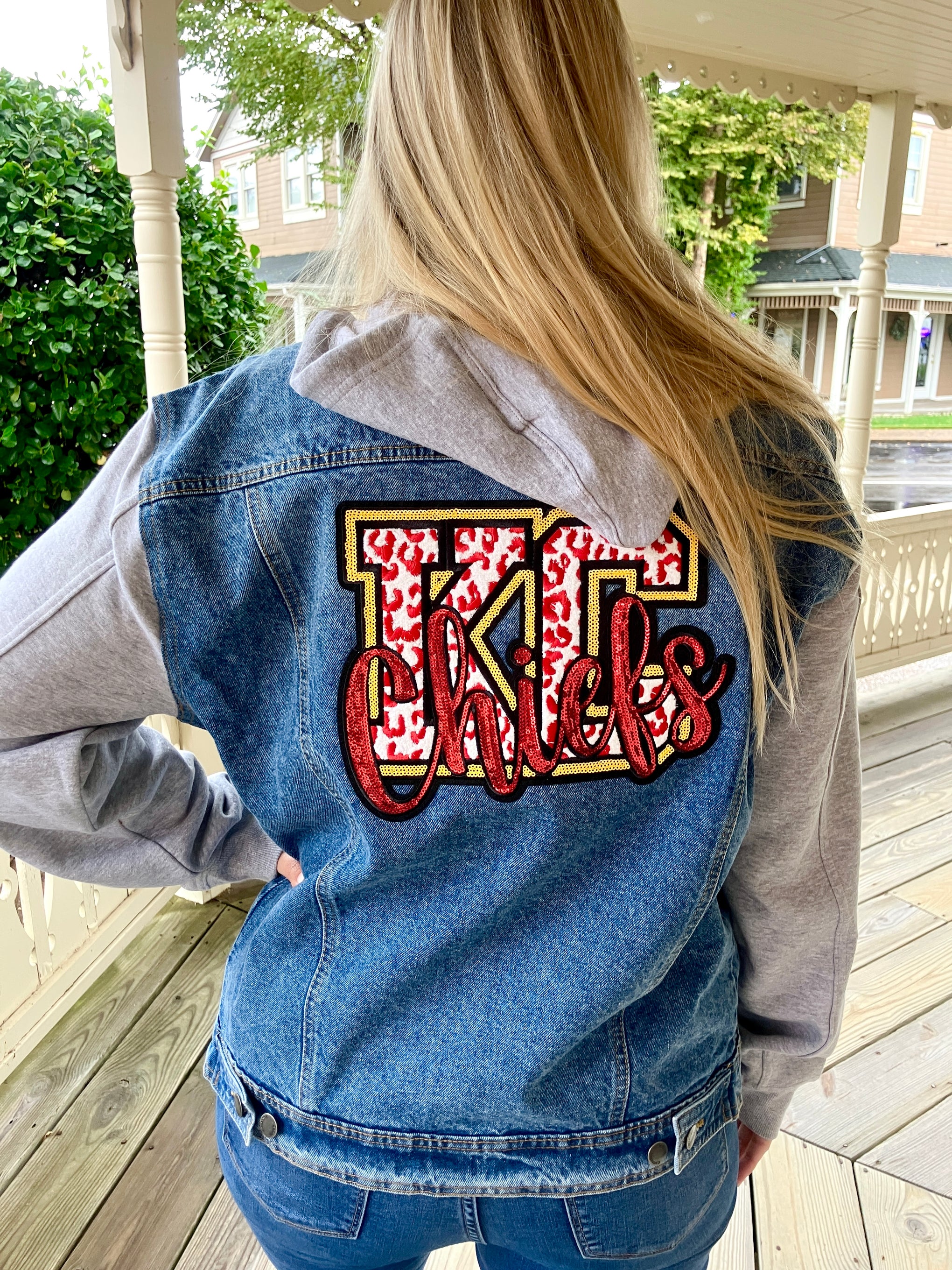 JEAN JACKET KC CHIEFS LEOPARD PATCH