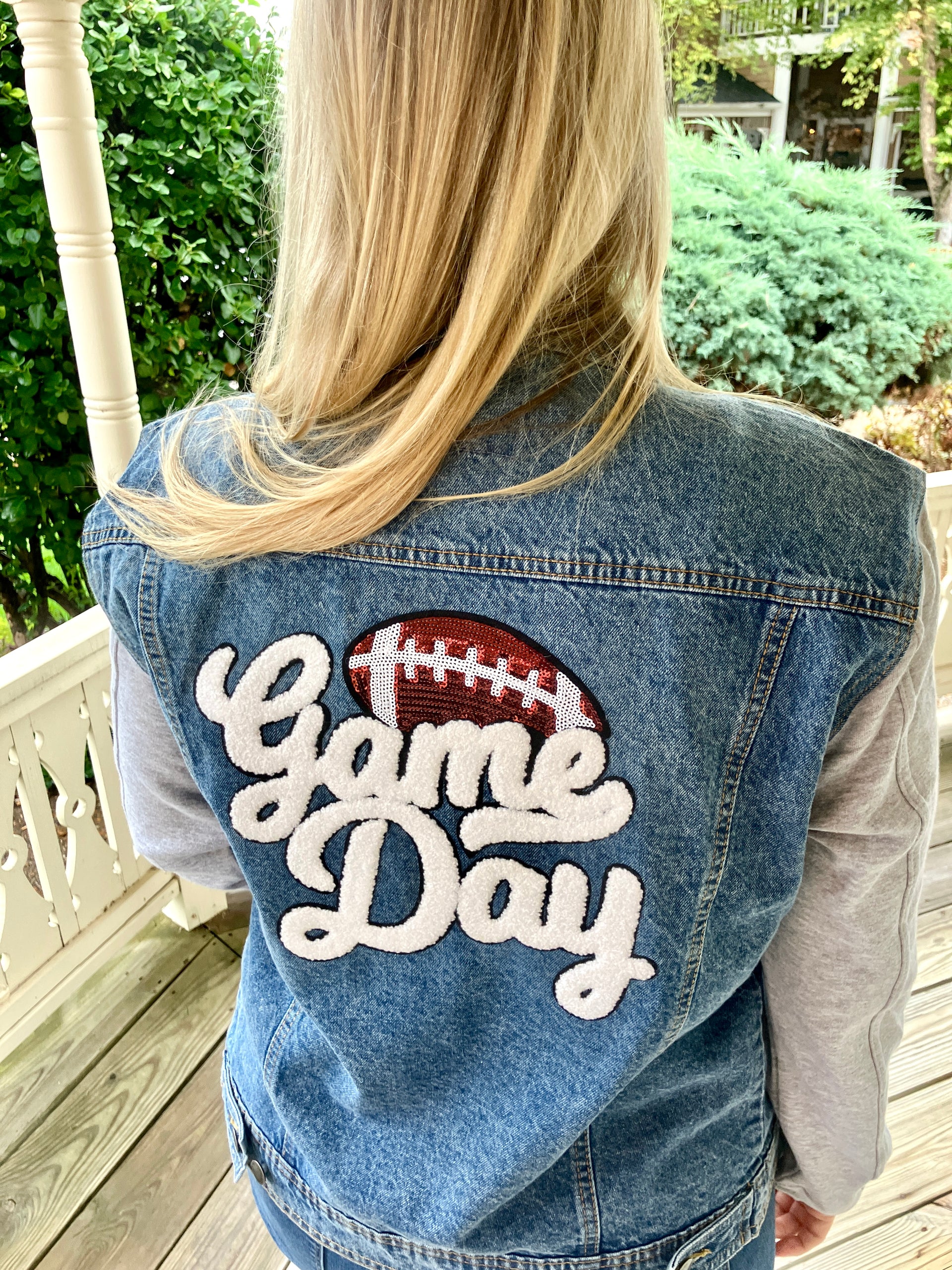 GAME DAY JEAN JACKET FLEECE SLEEVE