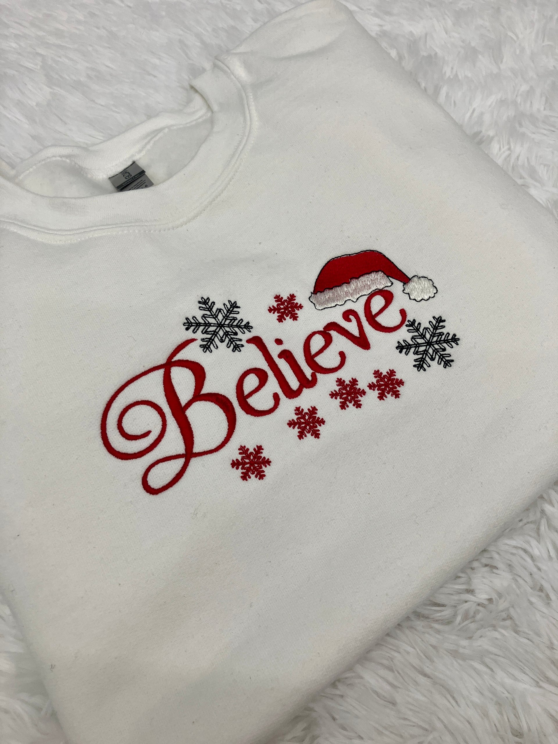 BELIEVE EMBROIDERED SWEATSHIRT