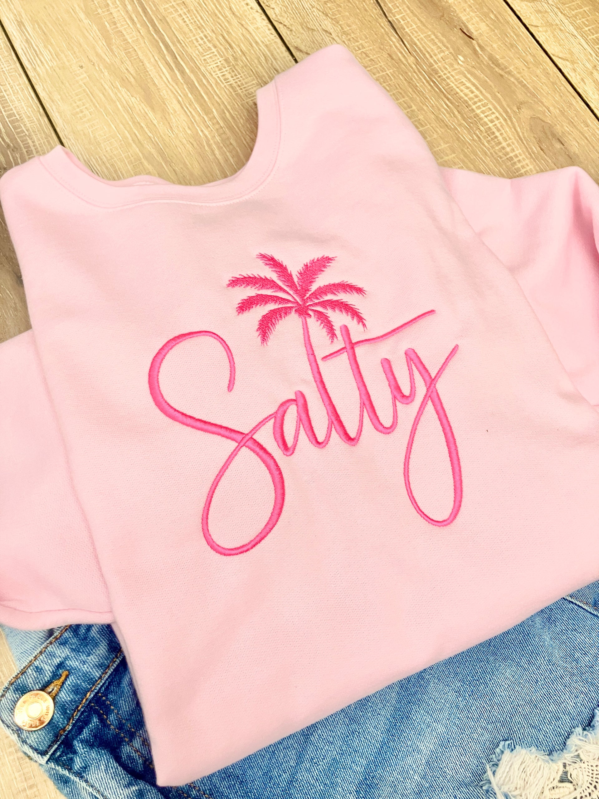 SALTY PALM TREE EMBROIDERED SWEATSHIRT