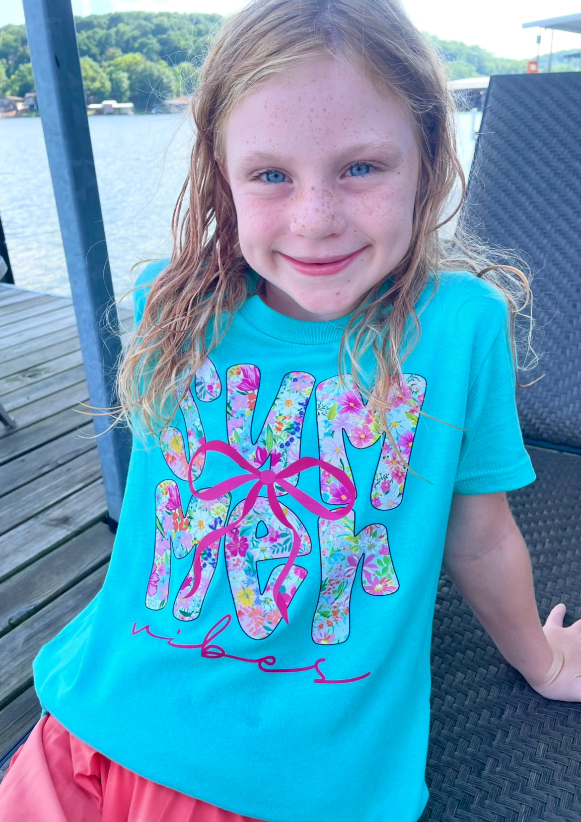 SUMMER VIBES YOUTH TEE