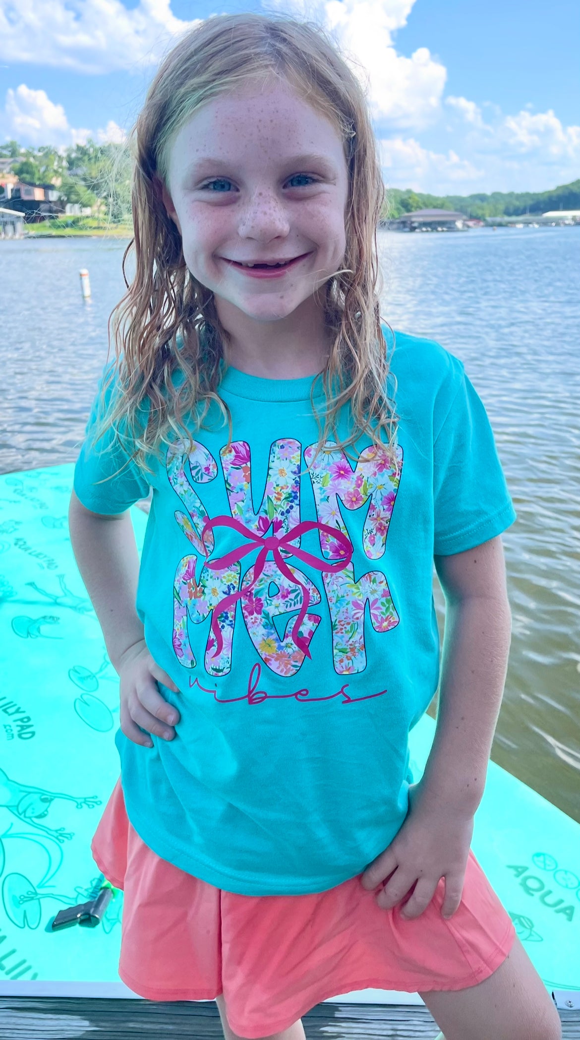 SUMMER VIBES YOUTH TEE