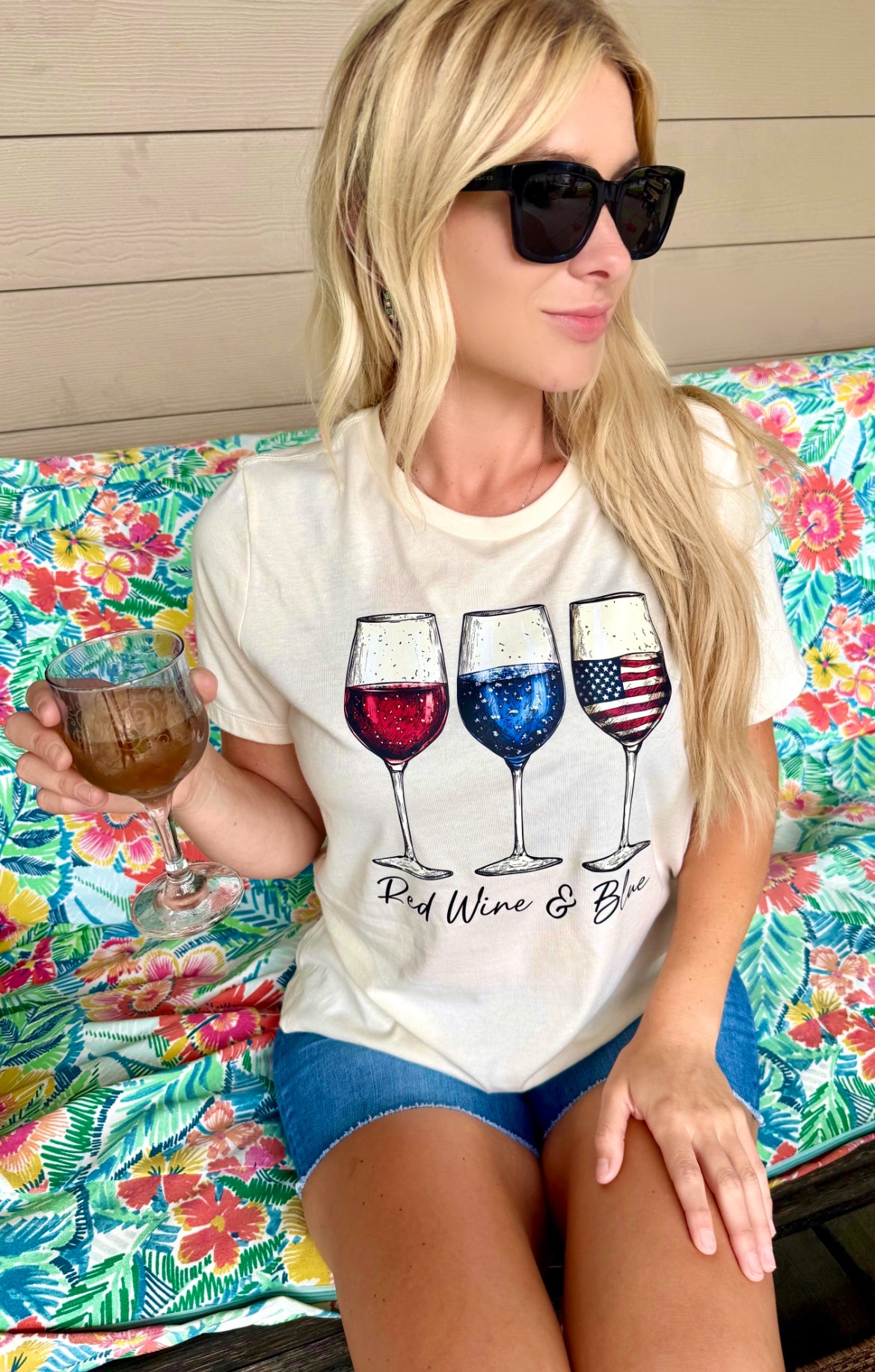 RED WINE & BLUE TEE