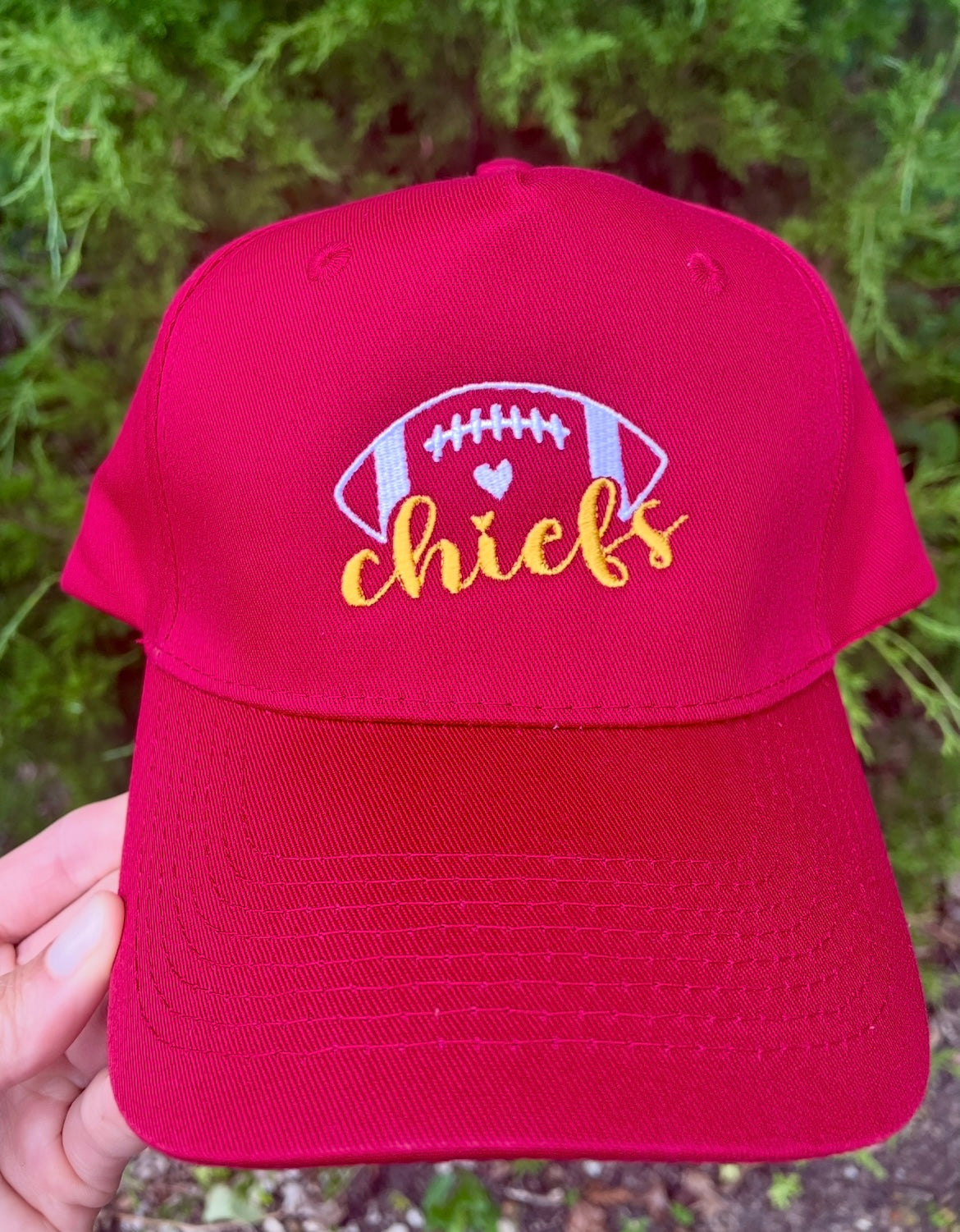 RED CHIEFS HEART FOOTBALL HAT