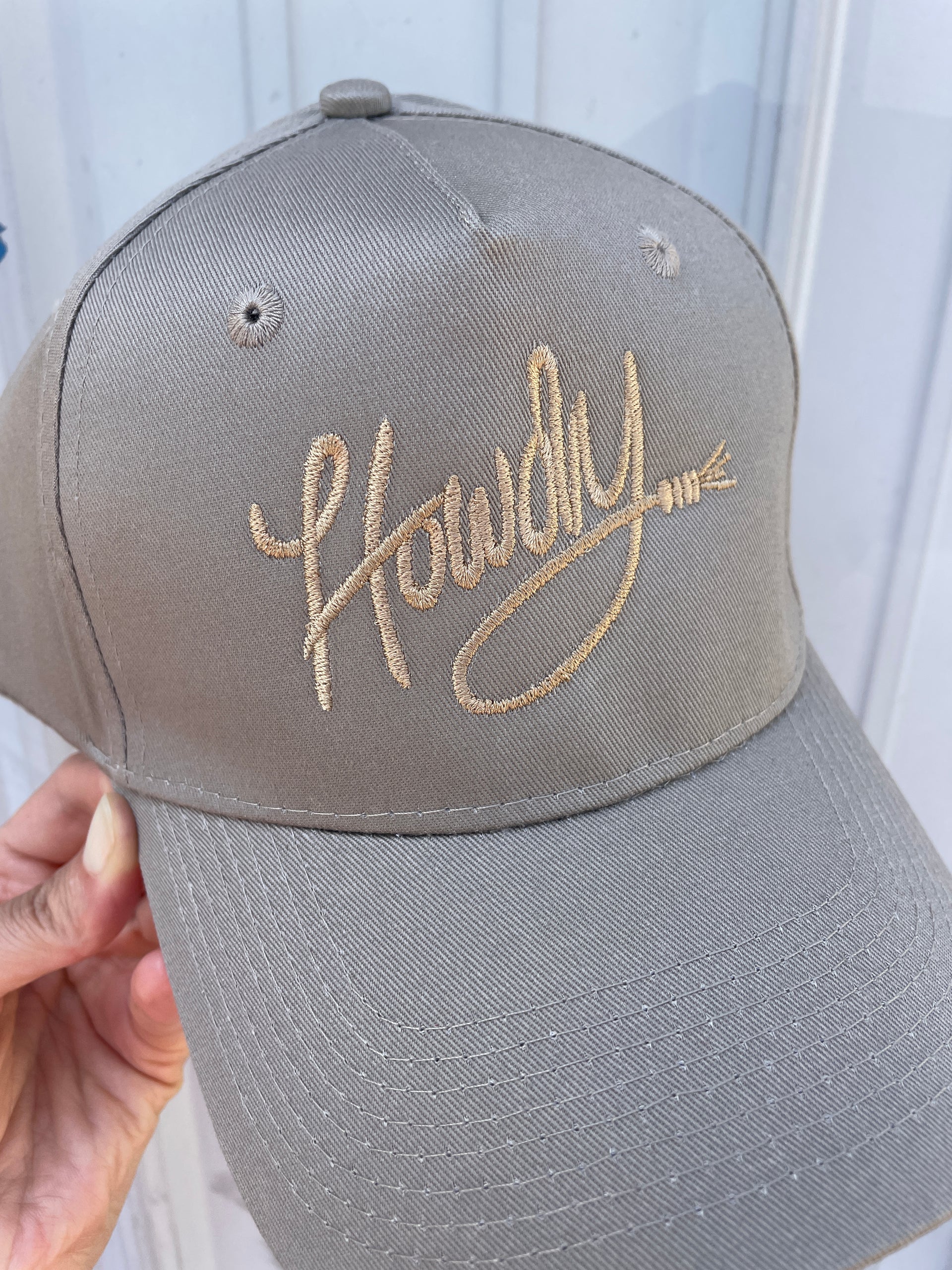 HOWDY HAT