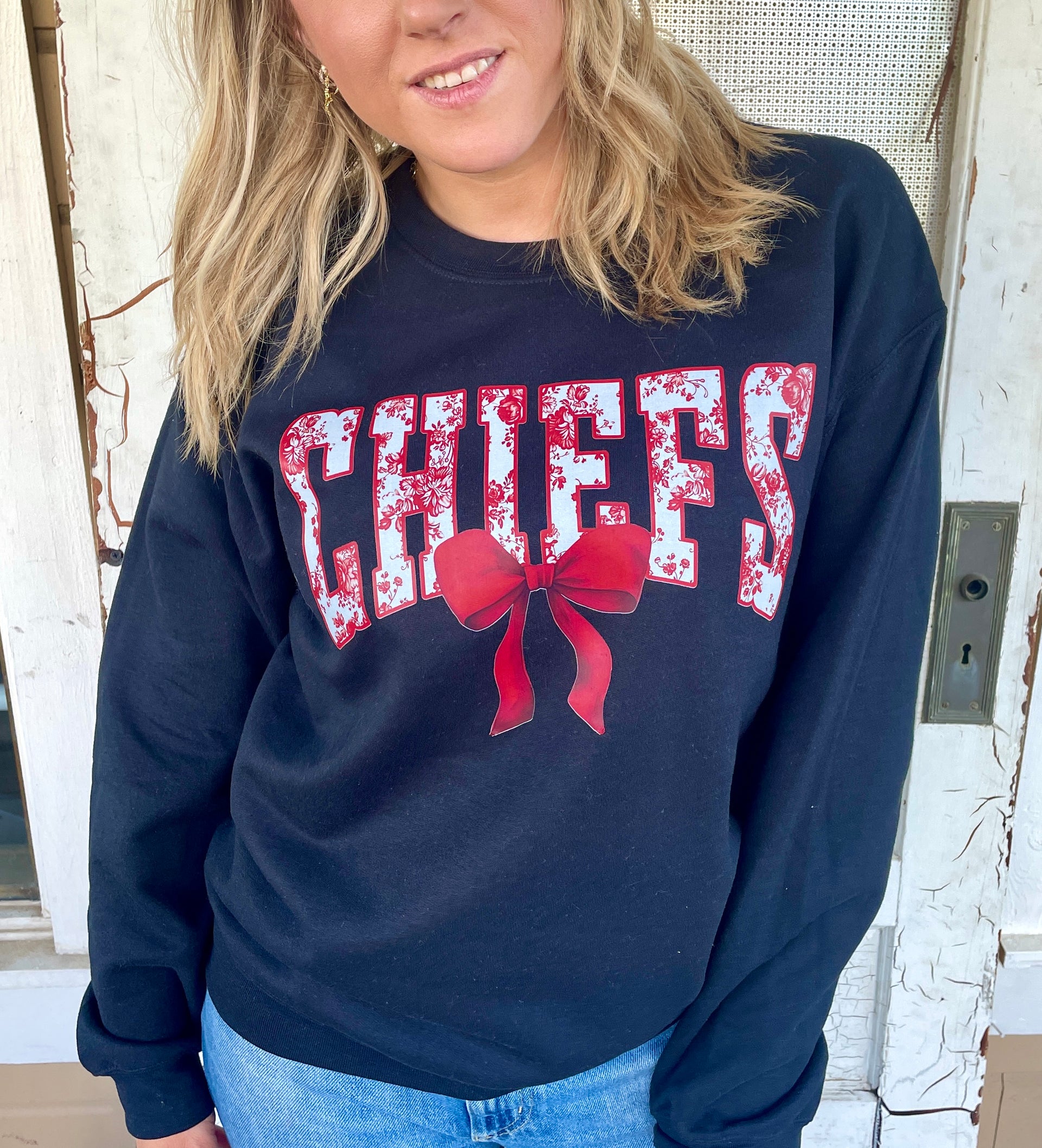 CHIEFS FLORAL RED BOW SWEATSHIRT