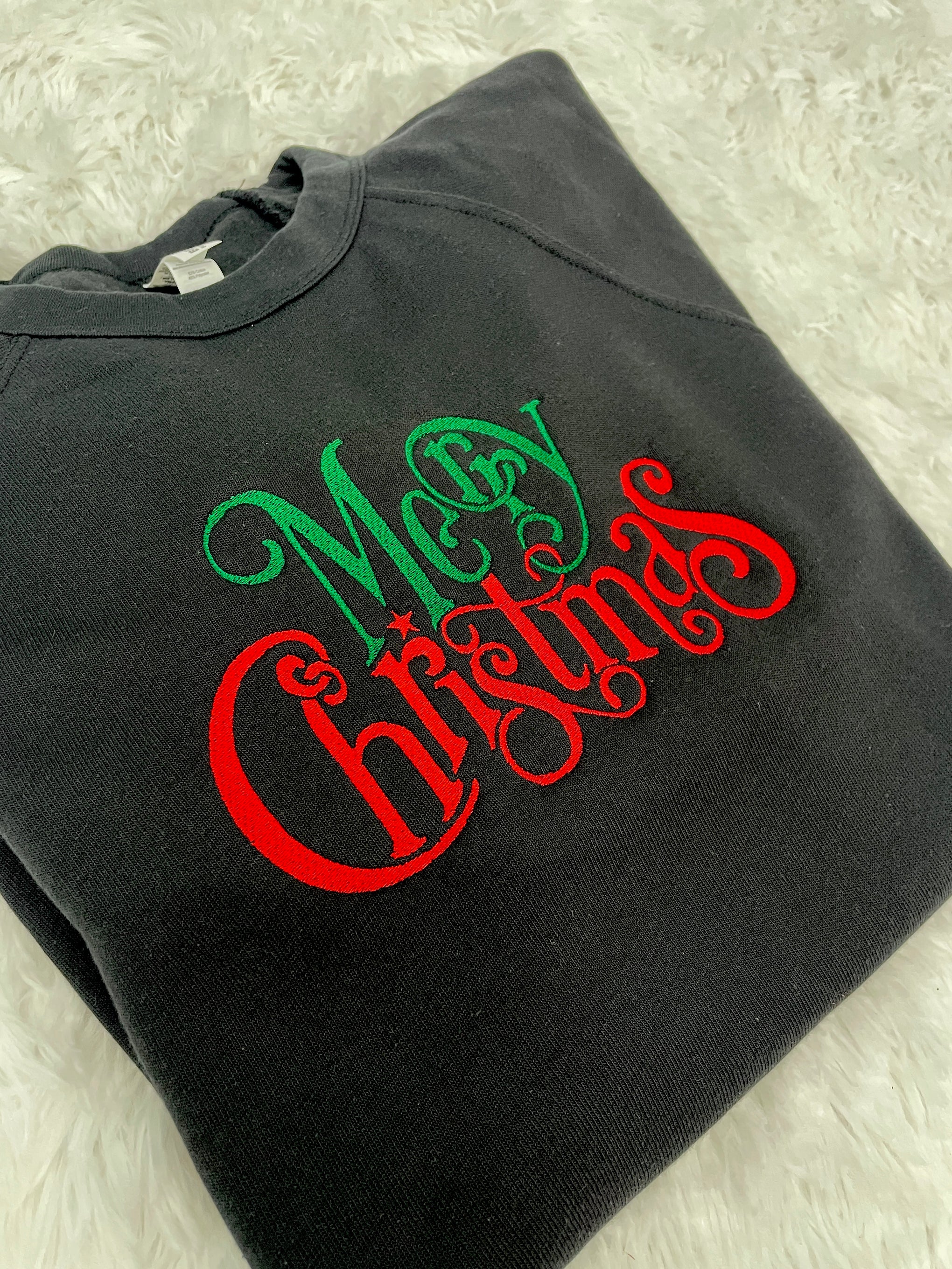MERRY CHRISTMAS EMBROIDERED SWEATSHIRT